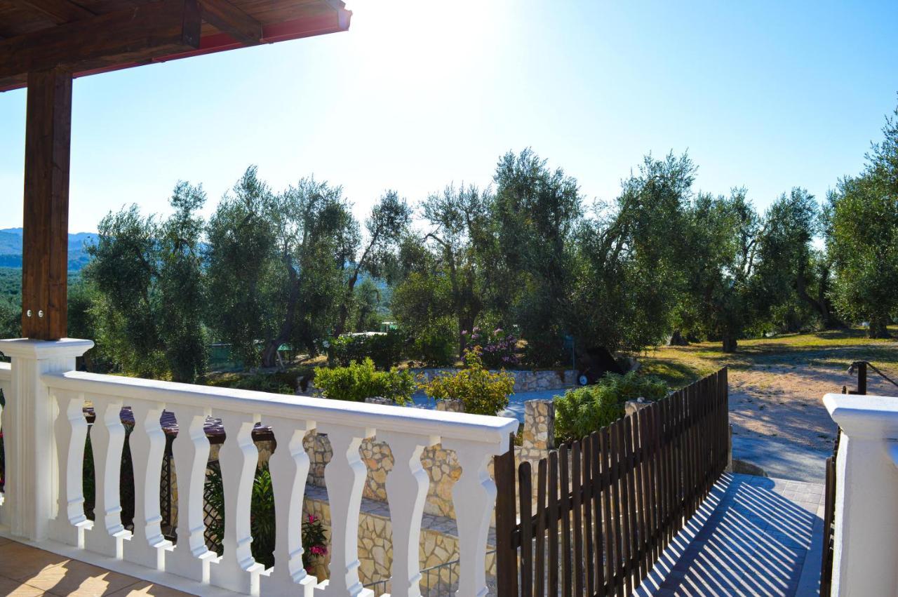 ויאסטה Valle Degli Ulivi B&B מראה חיצוני תמונה