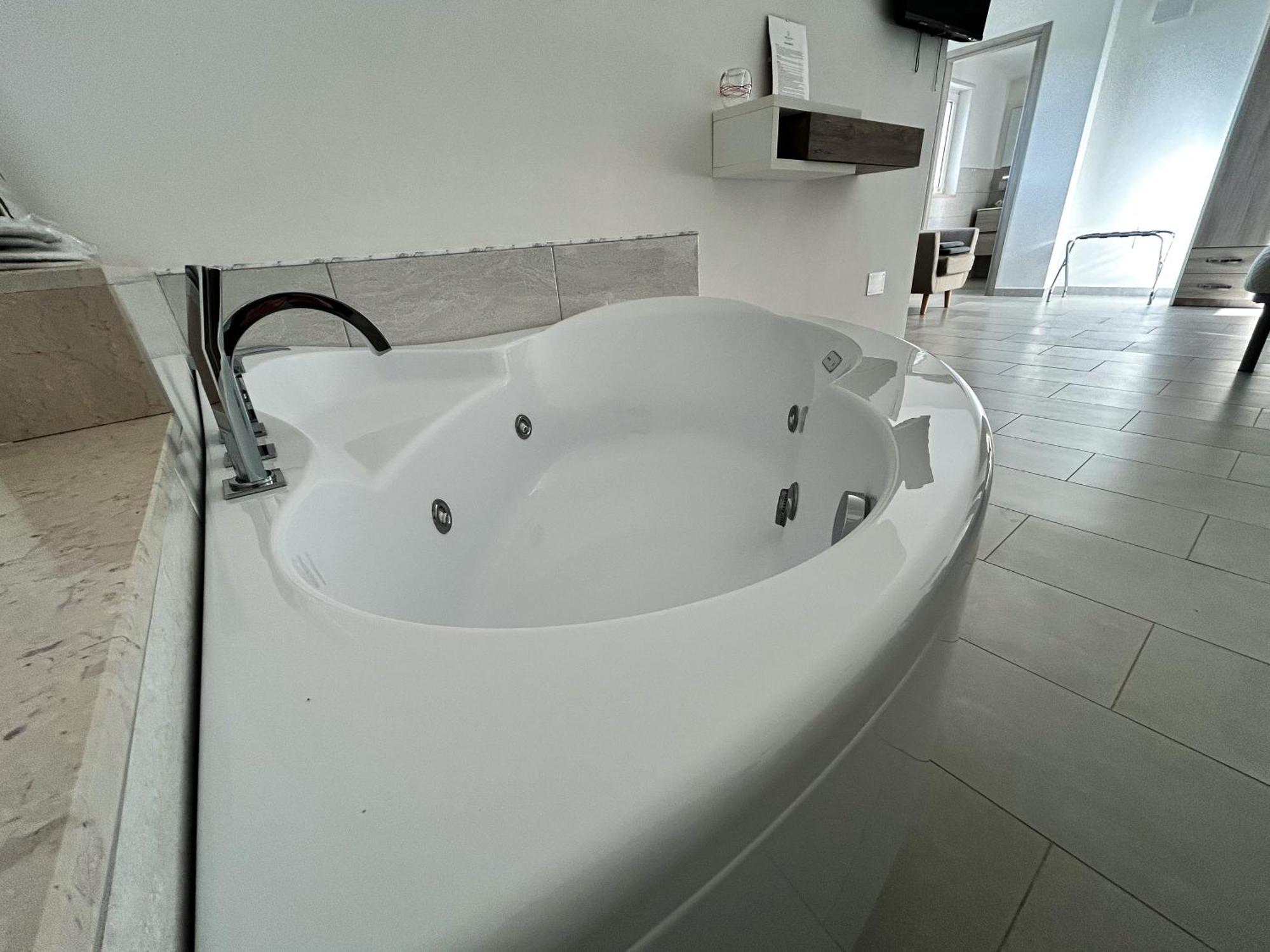 ויאסטה Valle Degli Ulivi B&B מראה חיצוני תמונה