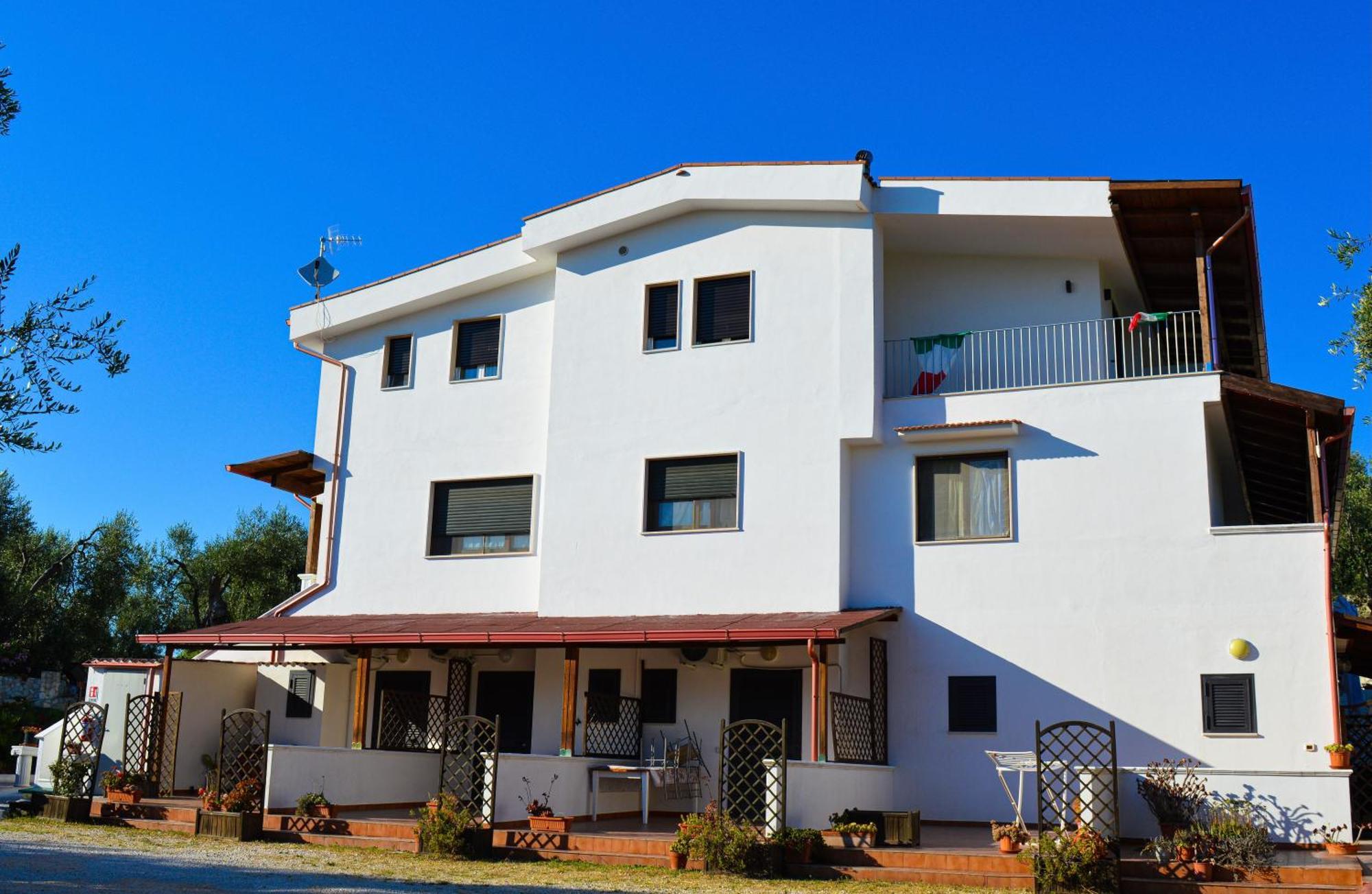 ויאסטה Valle Degli Ulivi B&B מראה חיצוני תמונה