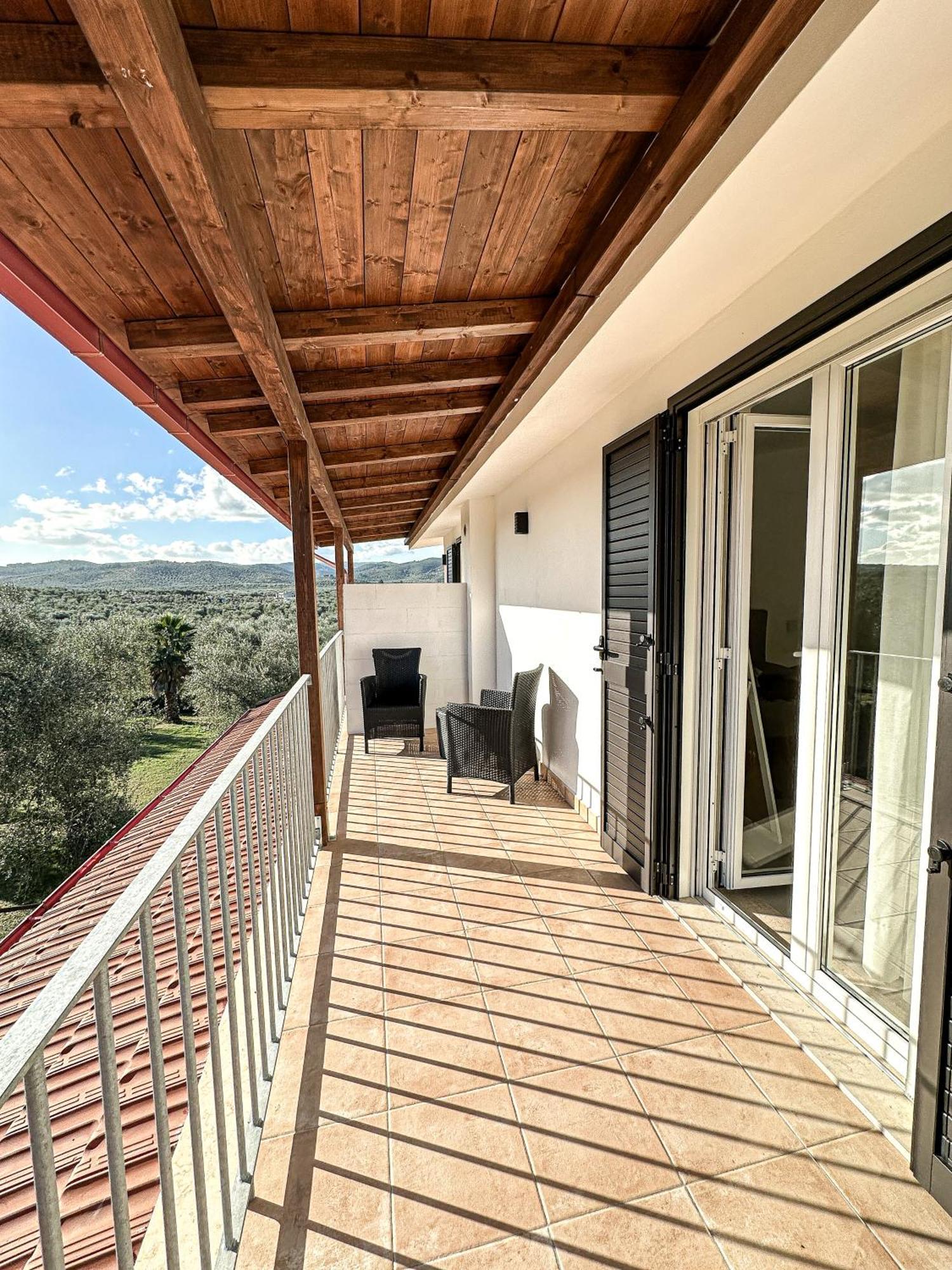 ויאסטה Valle Degli Ulivi B&B מראה חיצוני תמונה